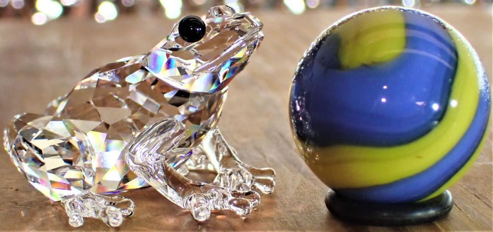 Swarovski frog.JPG