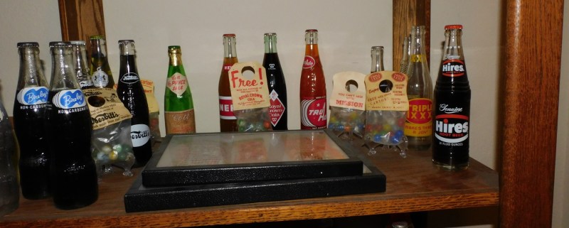 Hanger Bag & bottle display 02 - Al.JPG